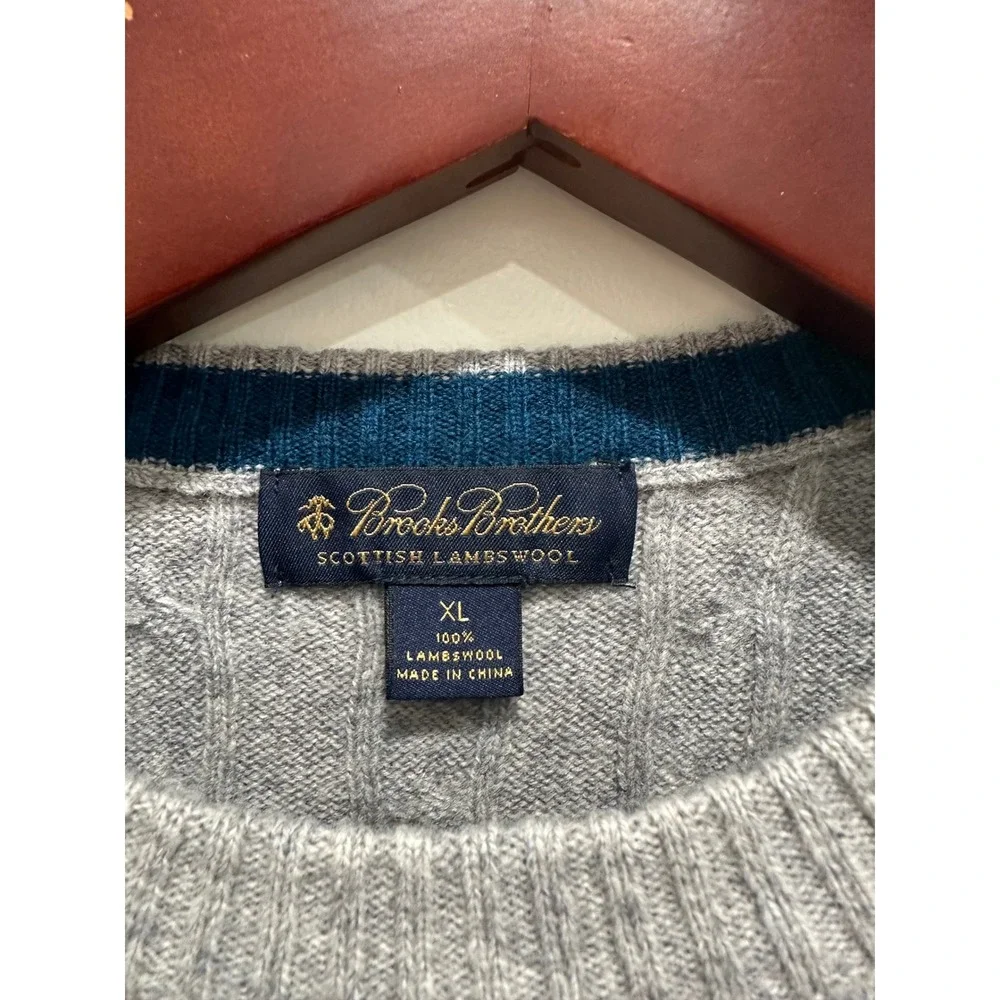Brooks Brothers Scottish Lambswool Cable Knit Sweater Mens XL Gray Crewneck